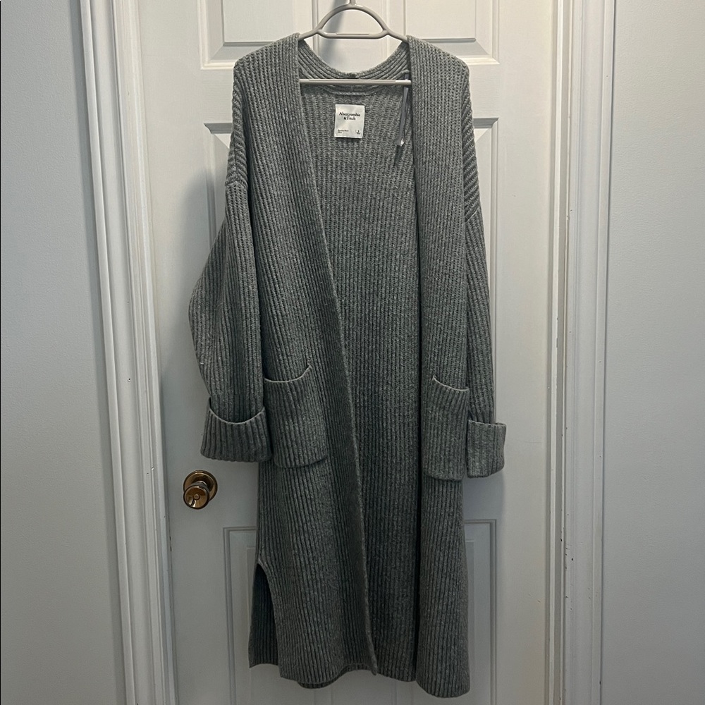 Abercrombie & Fitch Gray Ribbed Cardigan